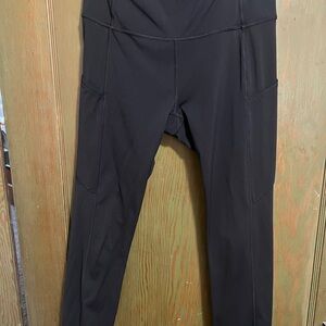 lululemon athletica Black leggings with pockets